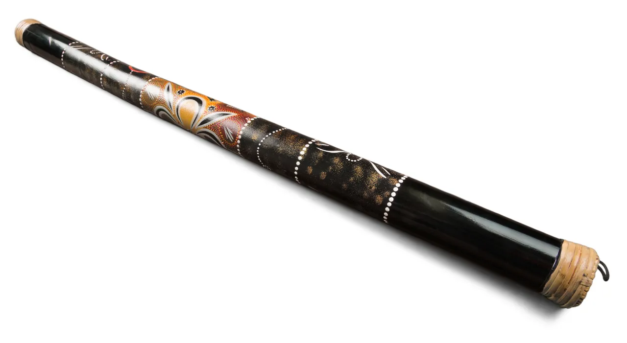 Didgeridoo personalizado decorado a mano con motivos florales